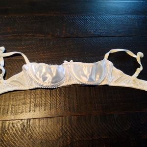 Shelf Bra size 36C or D white